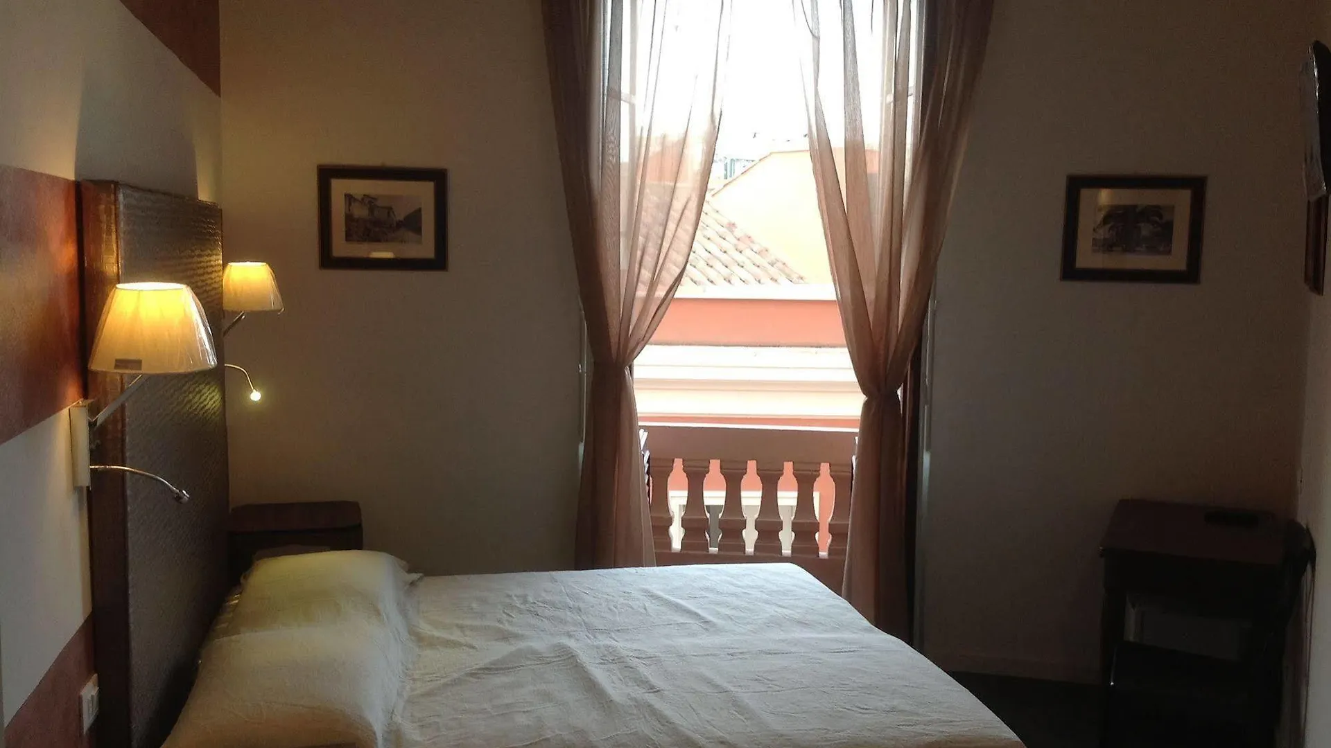 Al Bastione Di Cagliari Hotel 2*,  Italy